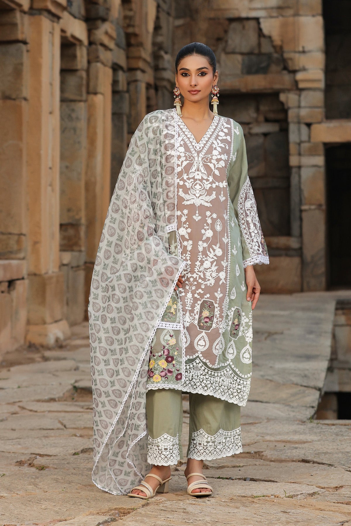 GREEN MUL CHANDERI STRAIGHT KURTA WITH PANT AND DUPATTA