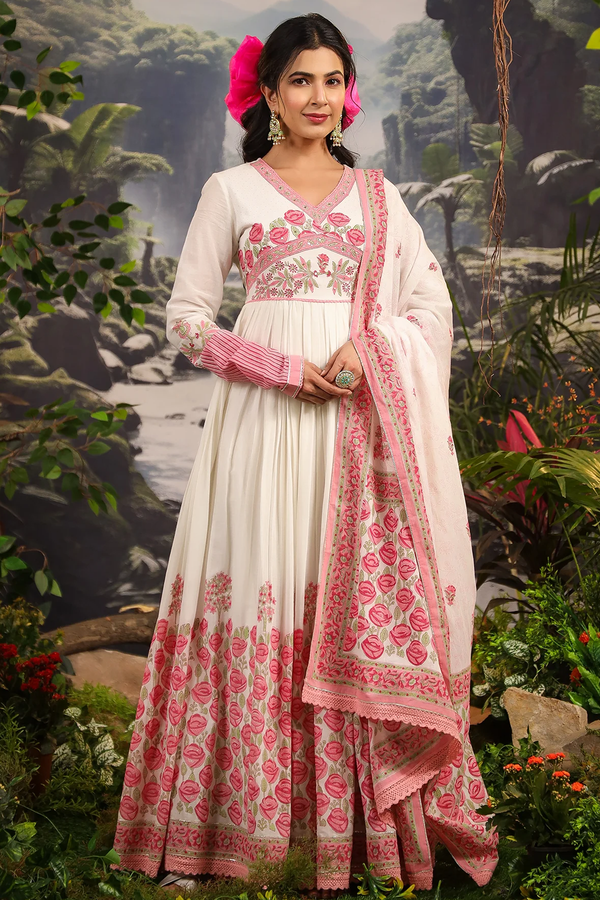 Gul Pink Floral Mulmul Handwork Anarkali Gown