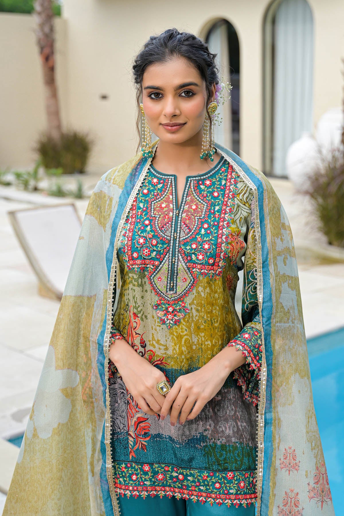 Green Crepe Silk Embroidered Straight Cut Suit Set With Dupatta