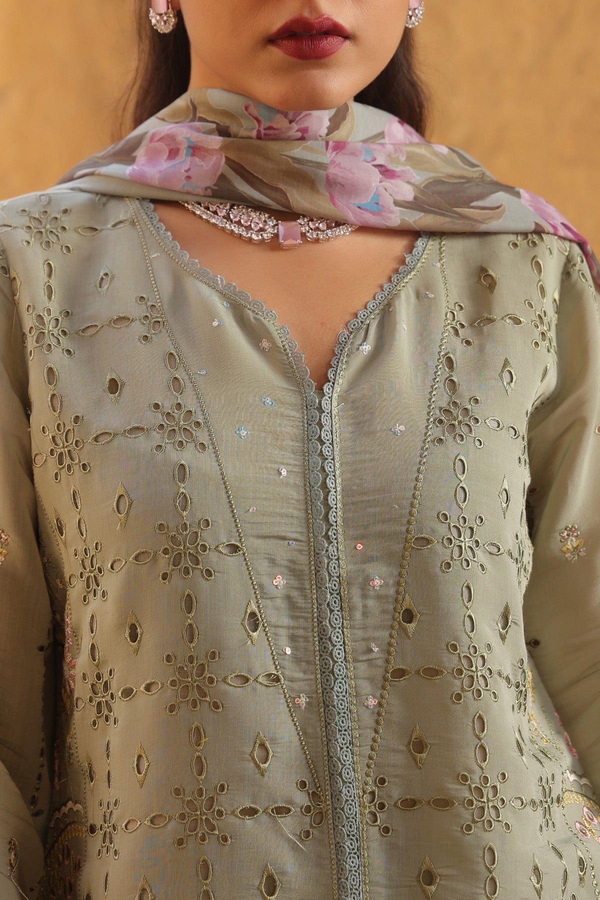 GREEN MUL CHANDERI STRAIGHT KURTA WITH PANT AND DUPATTA