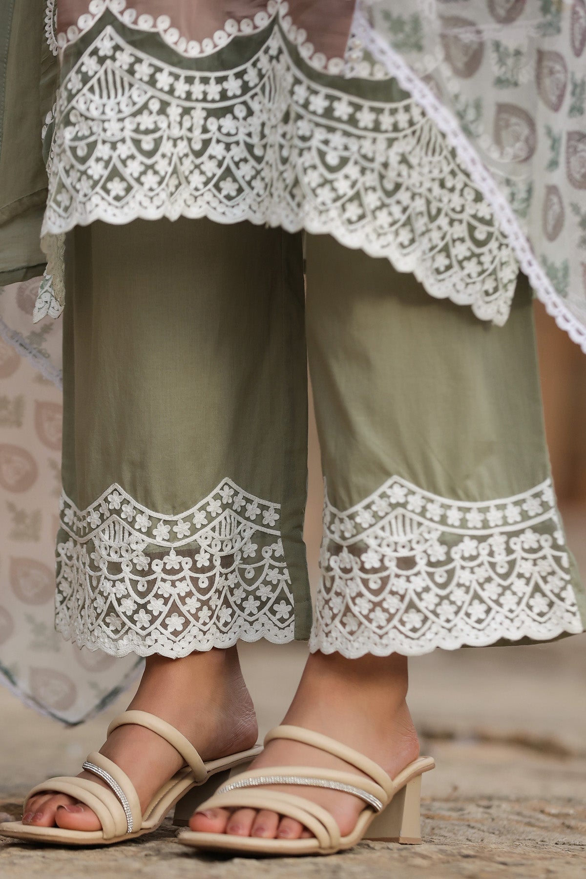 GREEN MUL CHANDERI STRAIGHT KURTA WITH PANT AND DUPATTA
