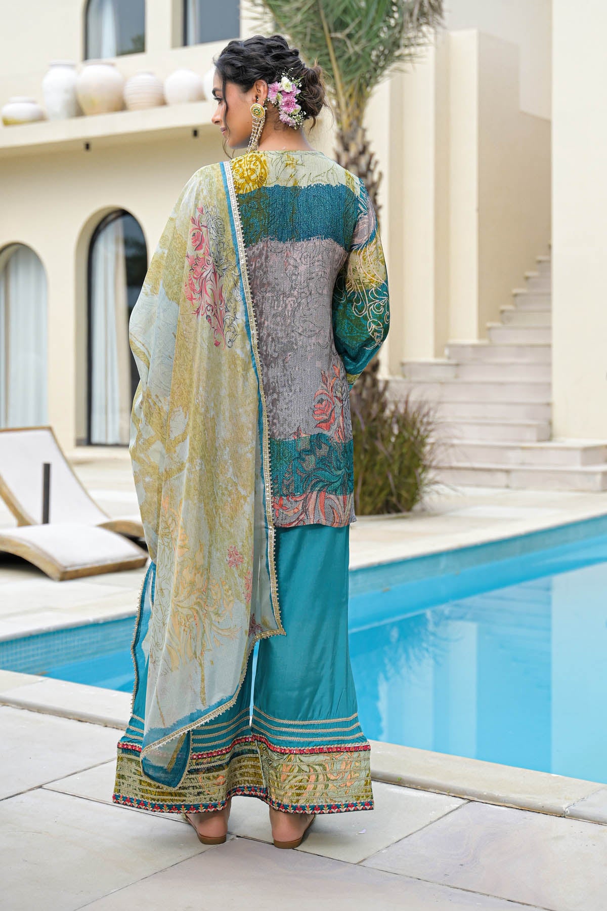 Green Crepe Silk Embroidered Straight Cut Suit Set With Dupatta