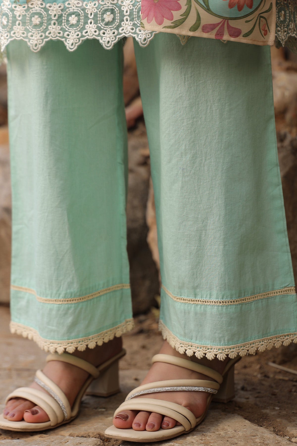 GREEN COTTON STRAIGHT KURTA WITH PANT AND DUPATTA