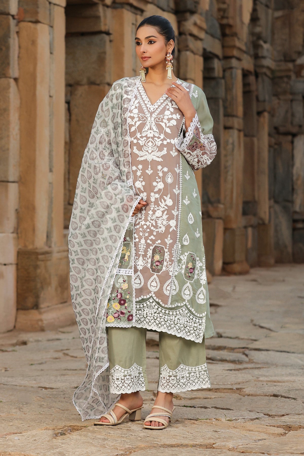 GREEN MUL CHANDERI STRAIGHT KURTA WITH PANT AND DUPATTA