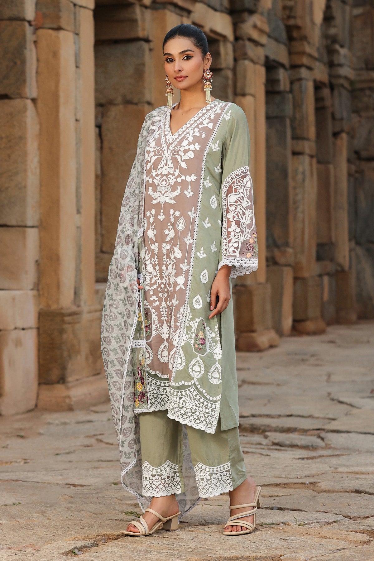 GREEN MUL CHANDERI STRAIGHT KURTA WITH PANT AND DUPATTA