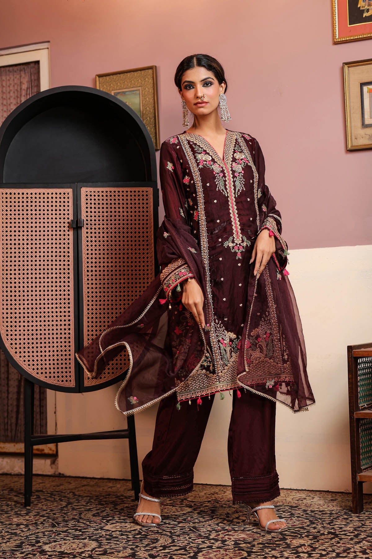 Maroon Shimmer Embroidered Pakistani Suit Set With Dupatta L