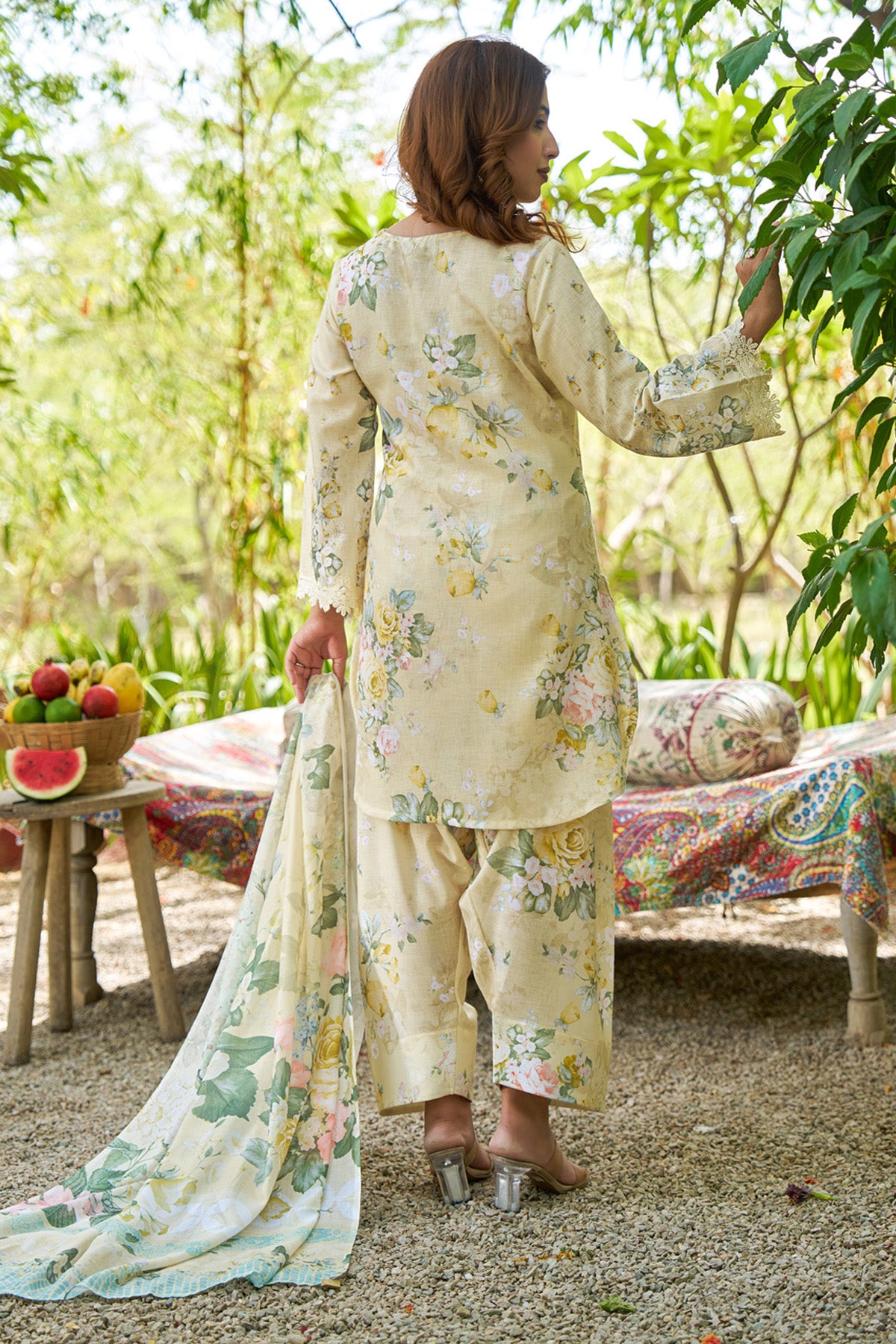 Green linen embroidered Farshi Suit Set With Dupatta