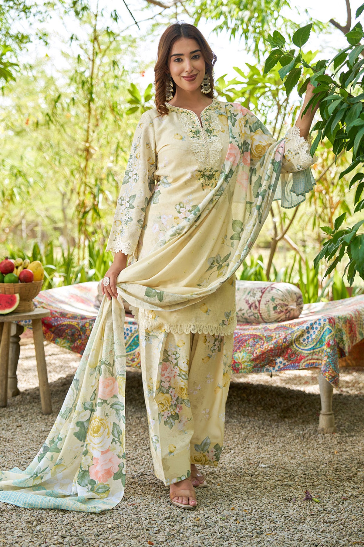 Green linen embroidered Farshi Suit Set With Dupatta