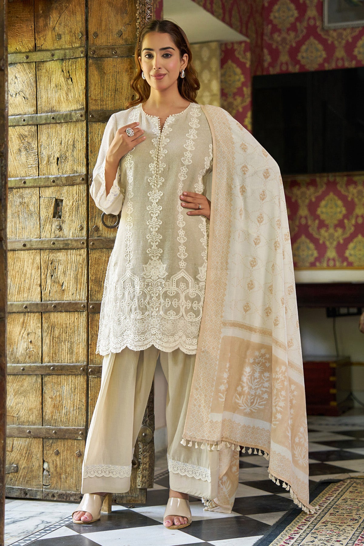 Off white jute embroidered Farshi Suit Set With Dupatta