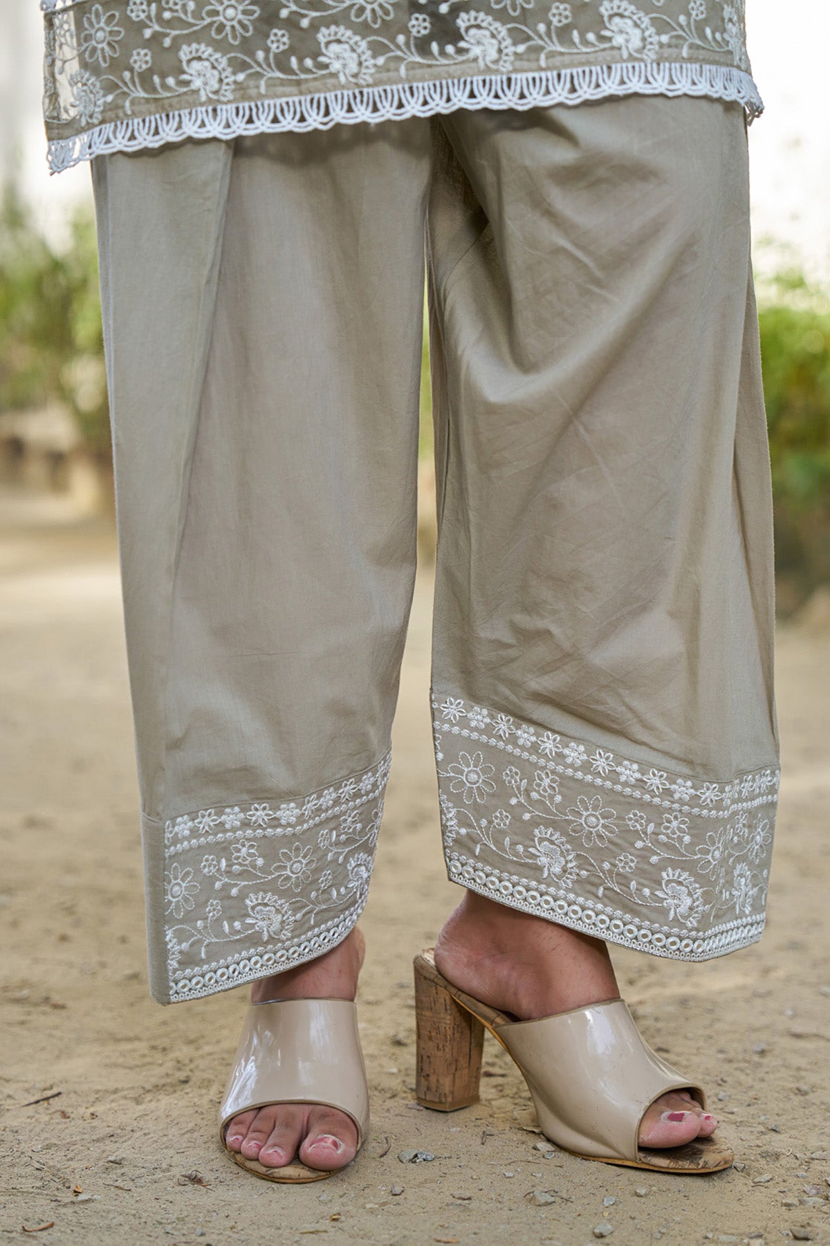 Grey cotton embroidered Farshi Suit Set With Dupatta
