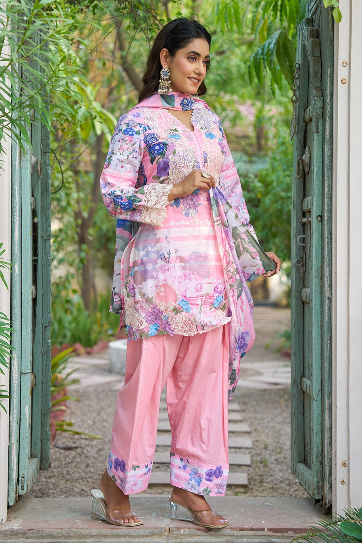 Pink cotton embroidered Farshi Suit Set With Dupatta