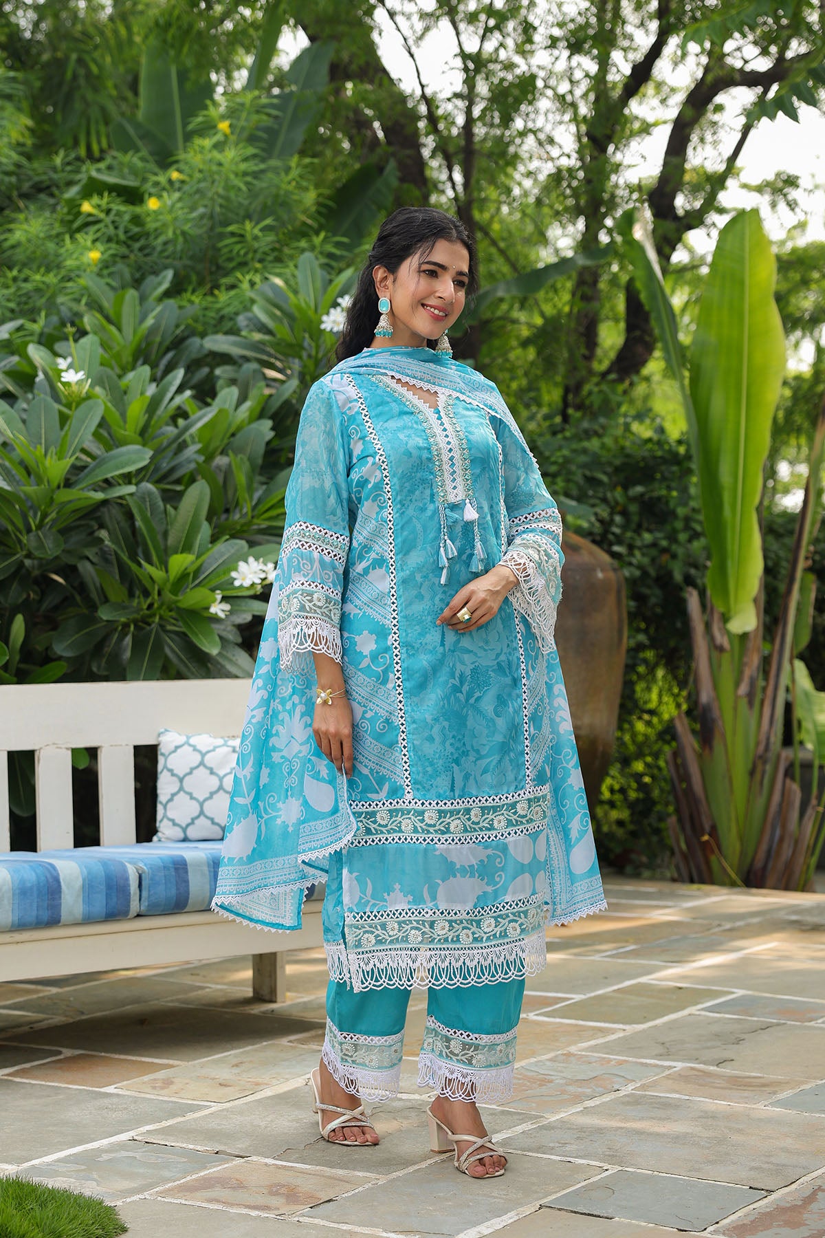 Blue Organza Lacework Straight Suit