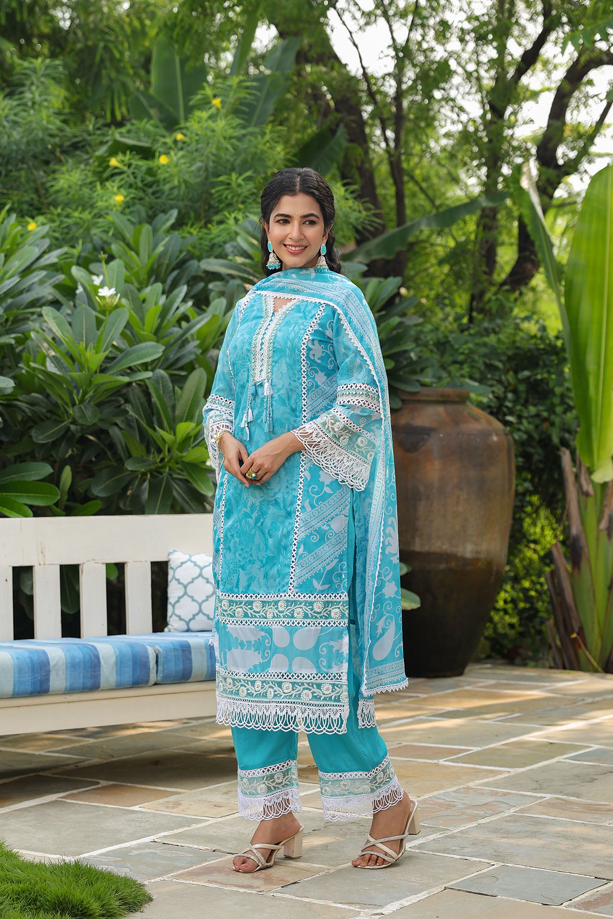 Blue Organza Lacework Straight Suit