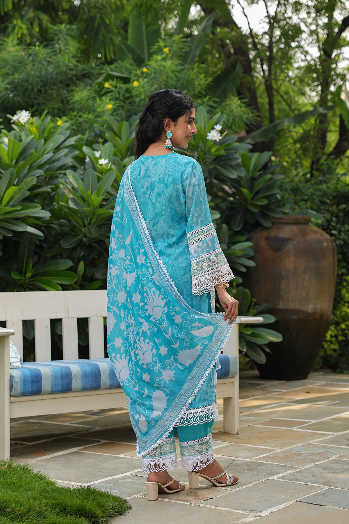 Blue Organza Lacework Straight Suit