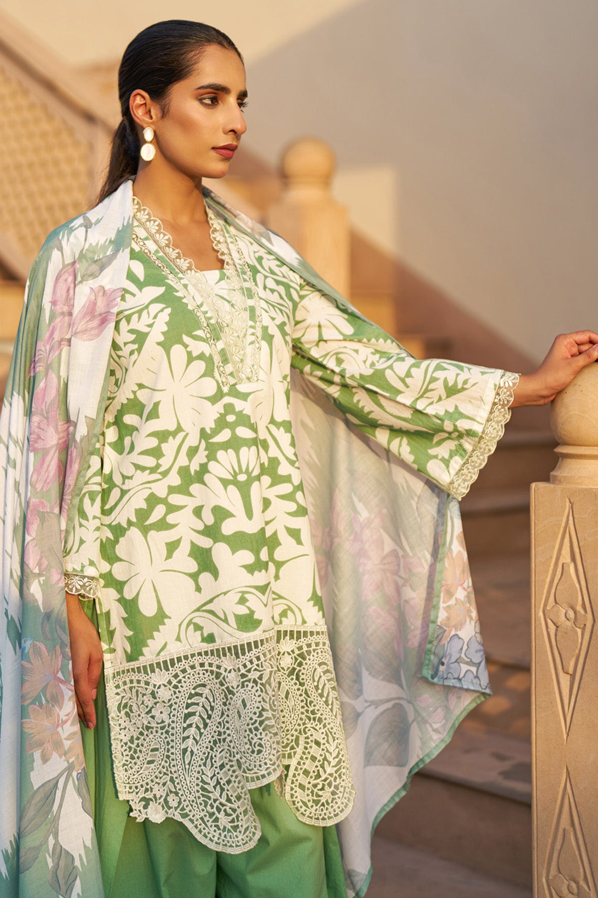 Green cotton embroidered Farshi Suit Set With Dupatta