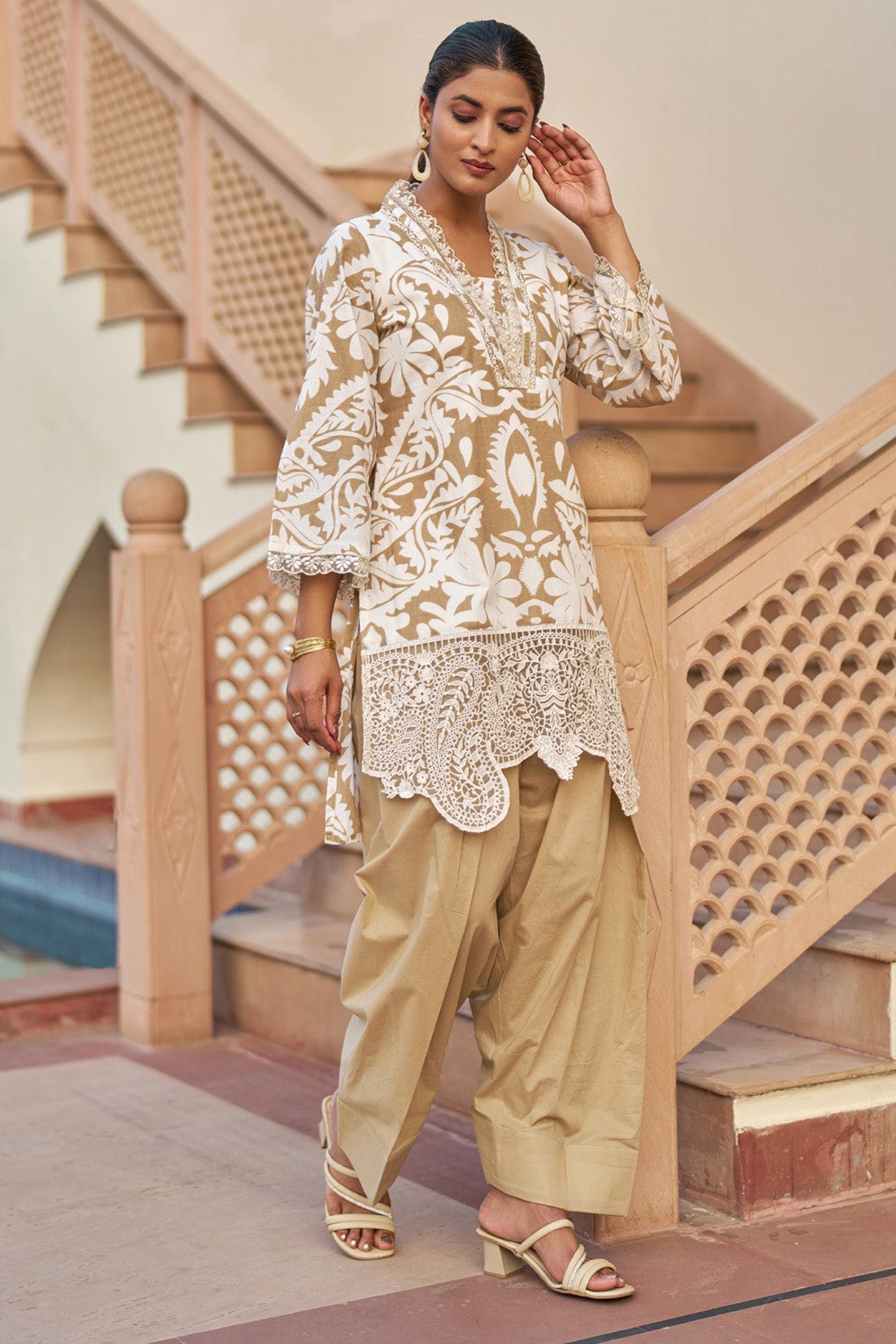Brown cotton embroidered Farshi Suit Set With Dupatta