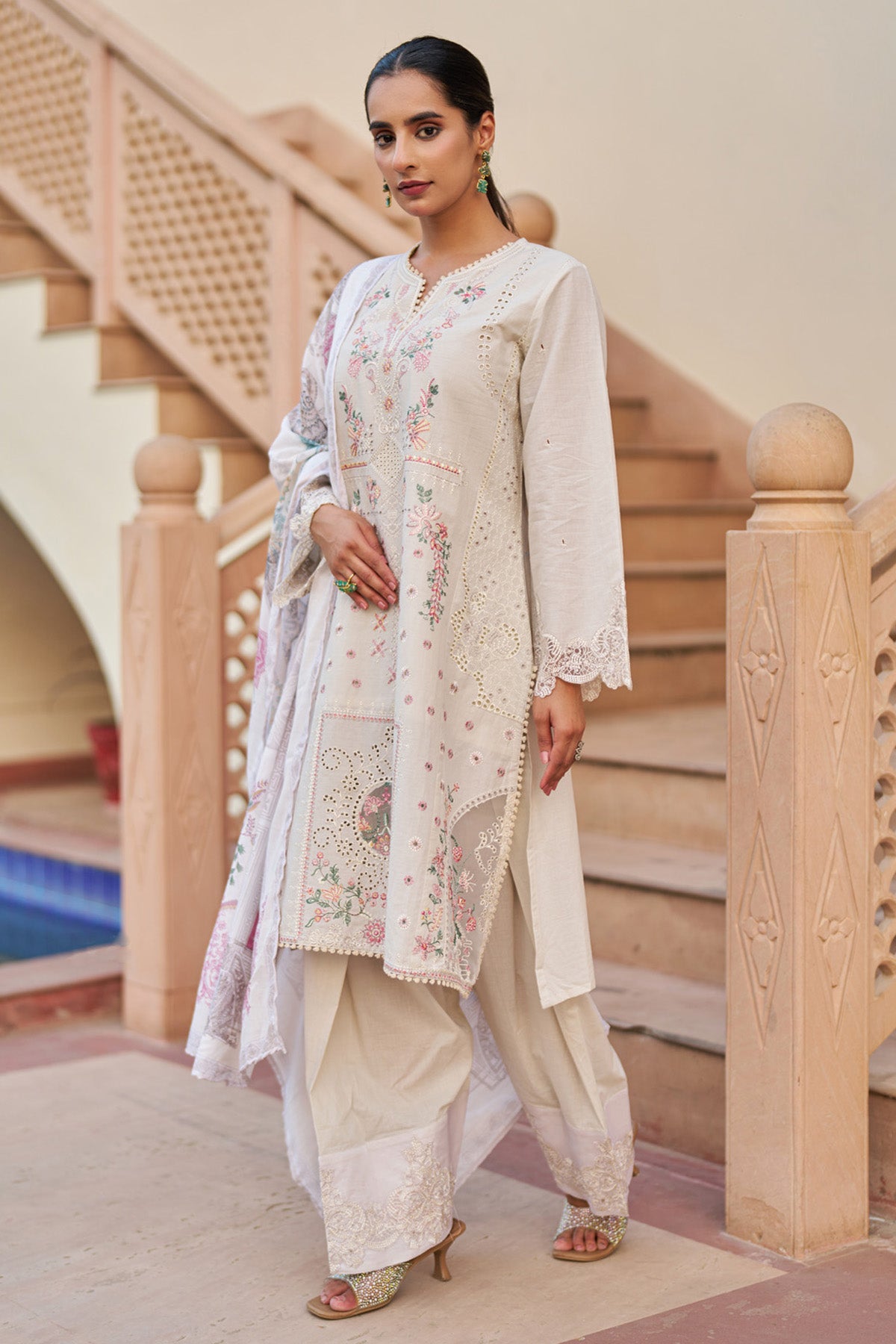 Off white cotton embroidered Farshi Suit Set With Dupatta