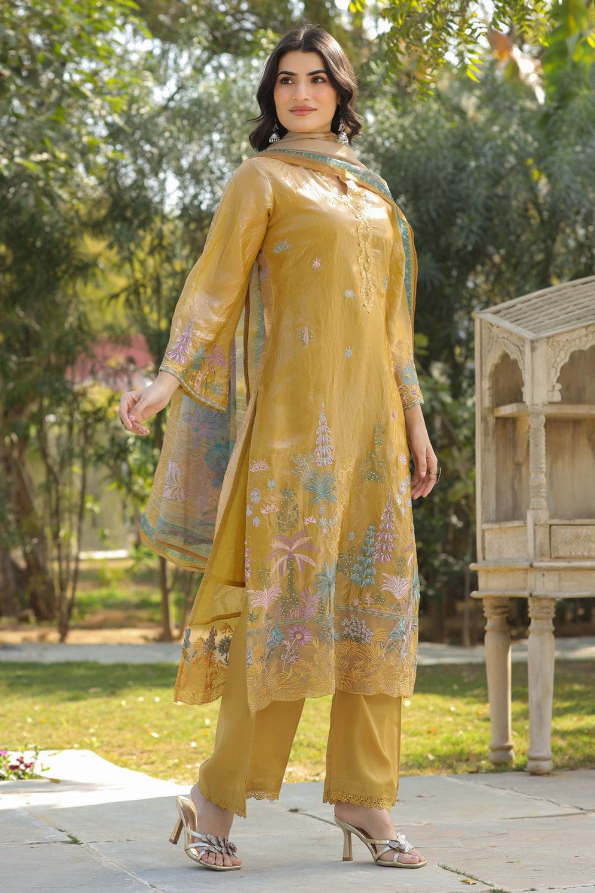 Mustard Organza Embridered Kurta Set With Dupatta