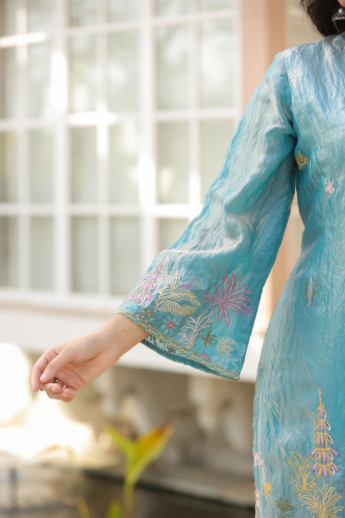 Turquoise Blue Organza Embridered Kurta Set With Dupatta