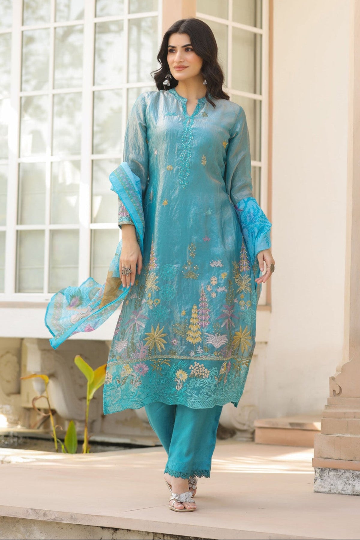 Turquoise Blue Organza Embridered Kurta Set With Dupatta