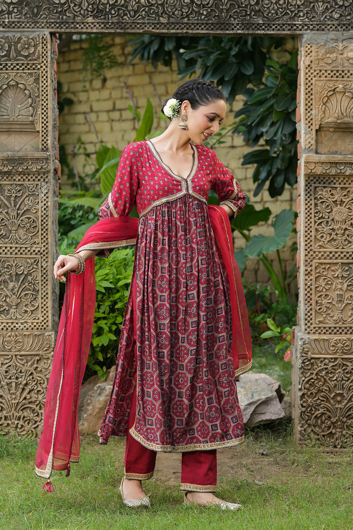 Red Multicolor Muslin Handwork Suit Set