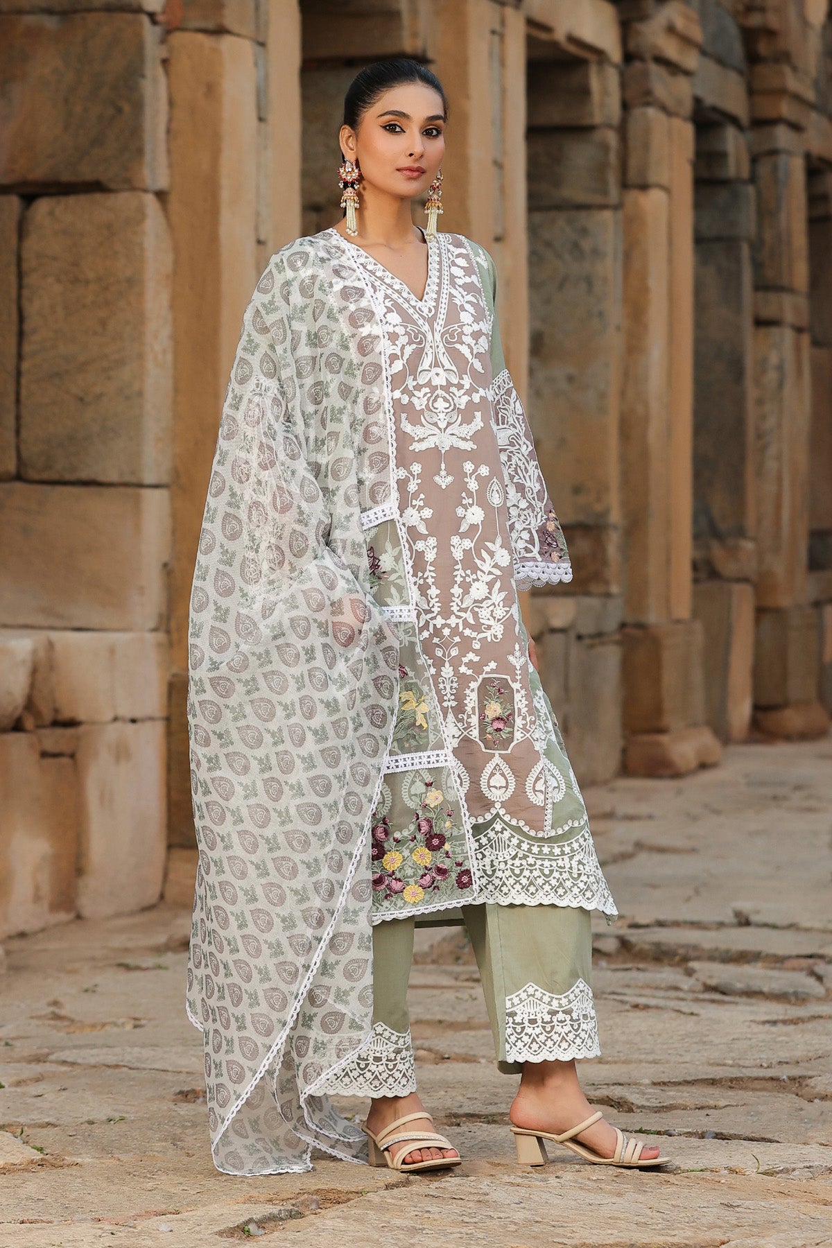 GREEN MUL CHANDERI STRAIGHT KURTA WITH PANT AND DUPATTA