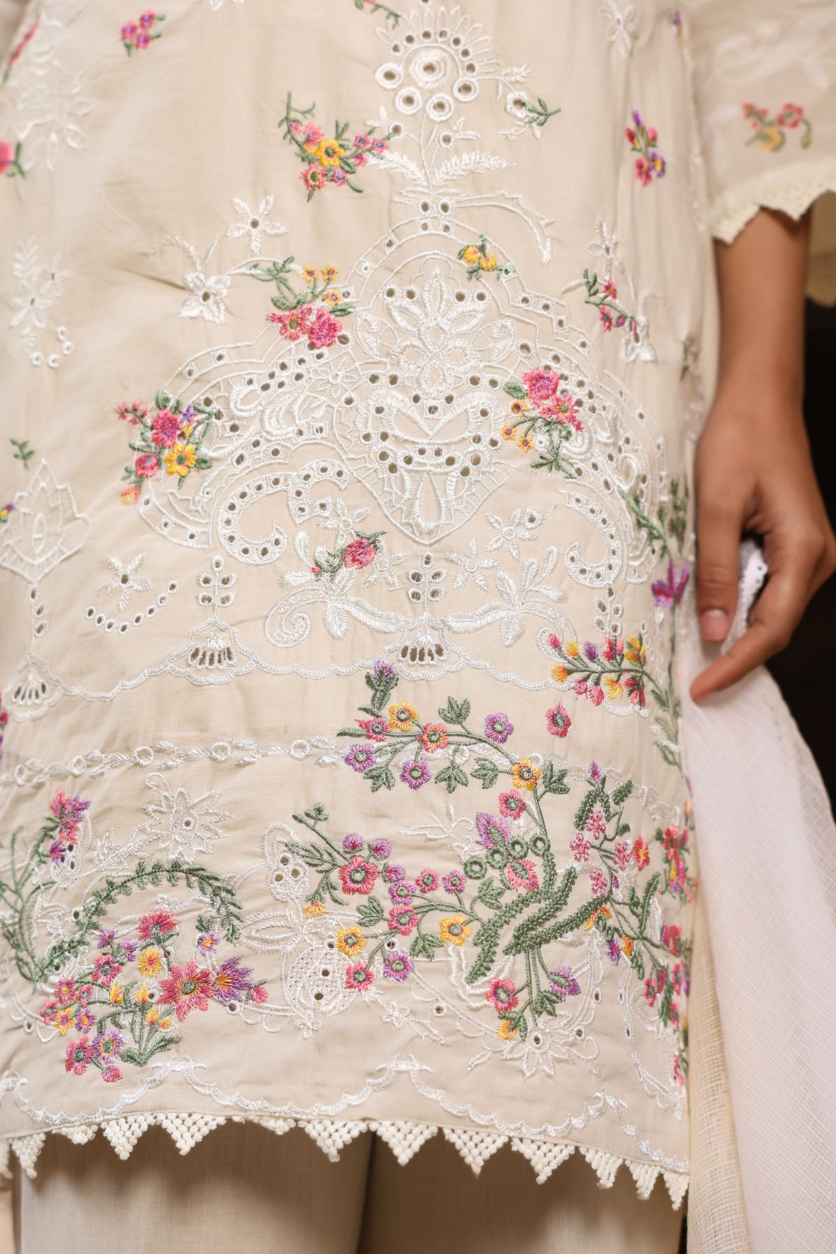 WHITE COTTON STRAIGHT KURTA WITH PANT AND DUPATTA