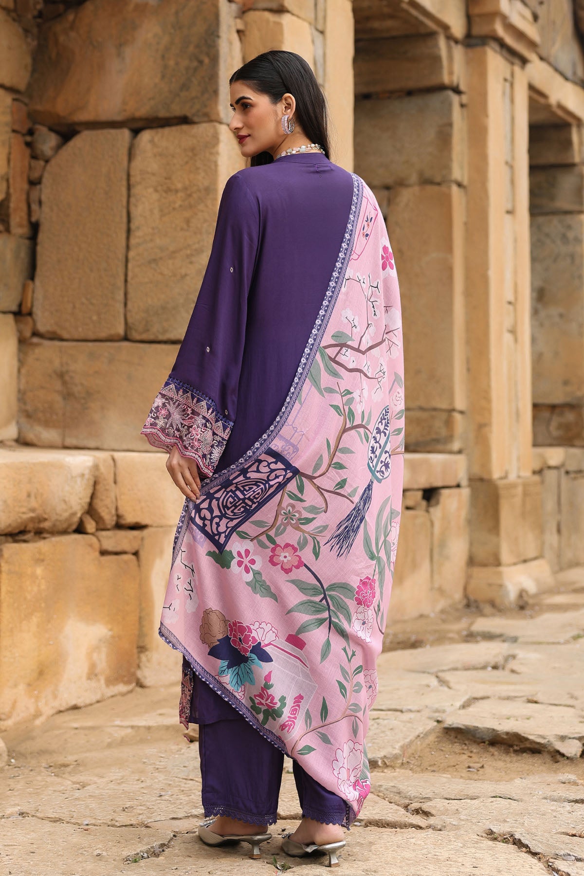 PURPLE MUSLIN STRAIGHT KURTA WITH PANT AND DUPATTA