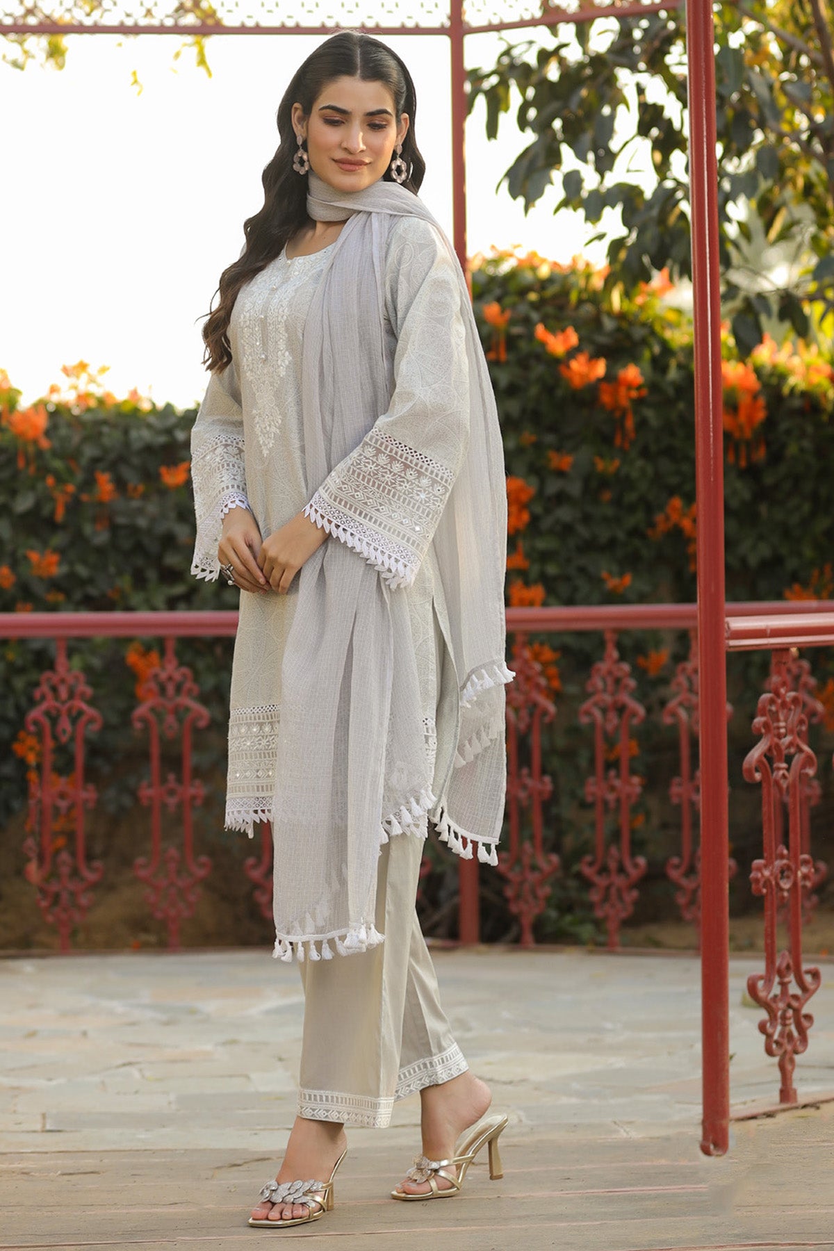 Grey Cotton Embroidered Kurta Set With Dupatta