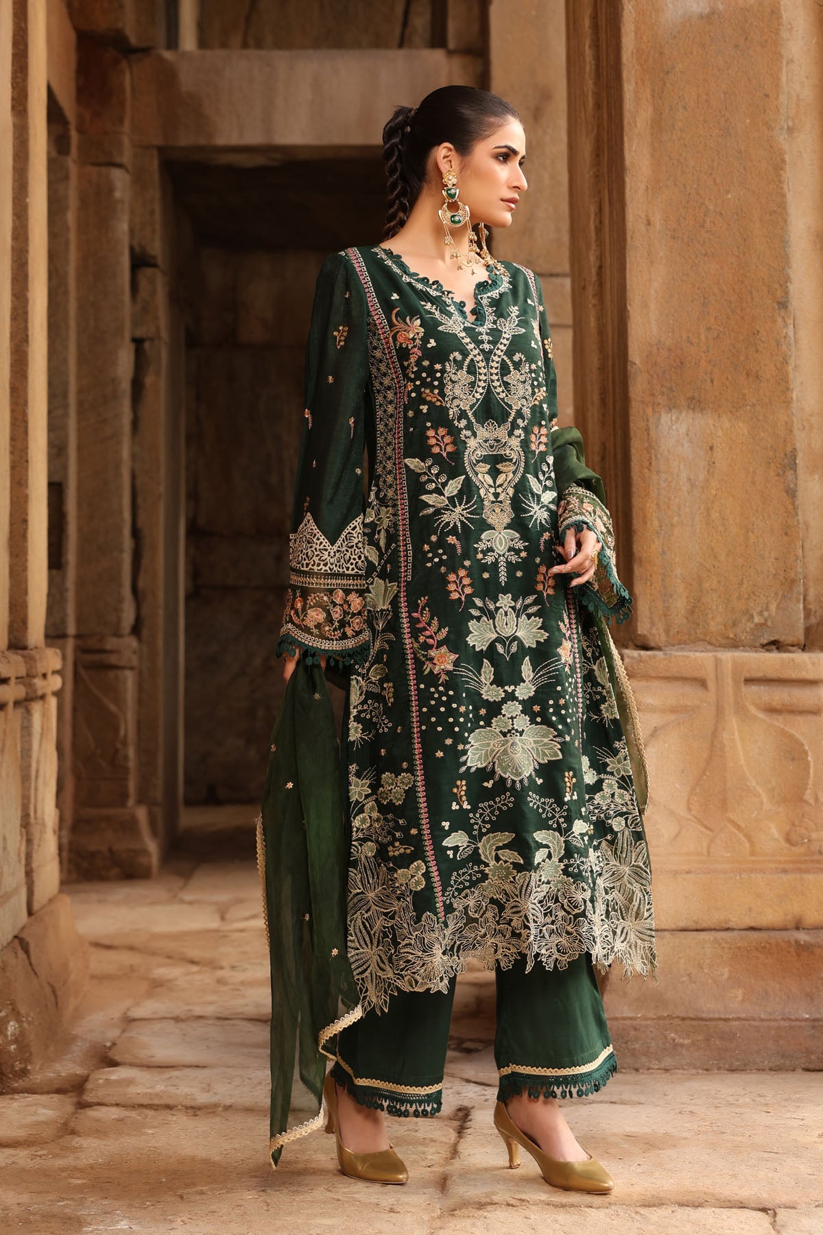 GREEN SHIMMER STRAIGHT KURTA WITH PANT AND DUPATTA