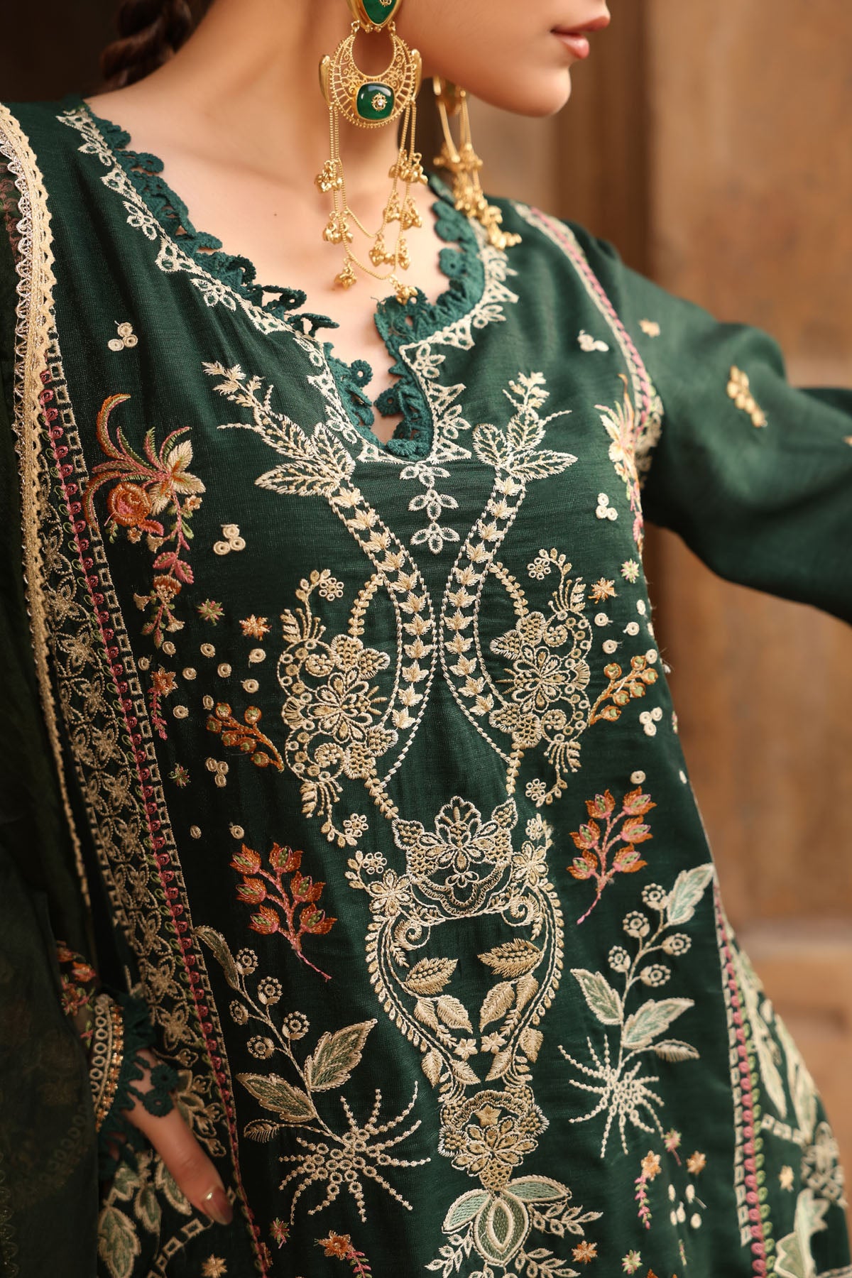 GREEN SHIMMER STRAIGHT KURTA WITH PANT AND DUPATTA