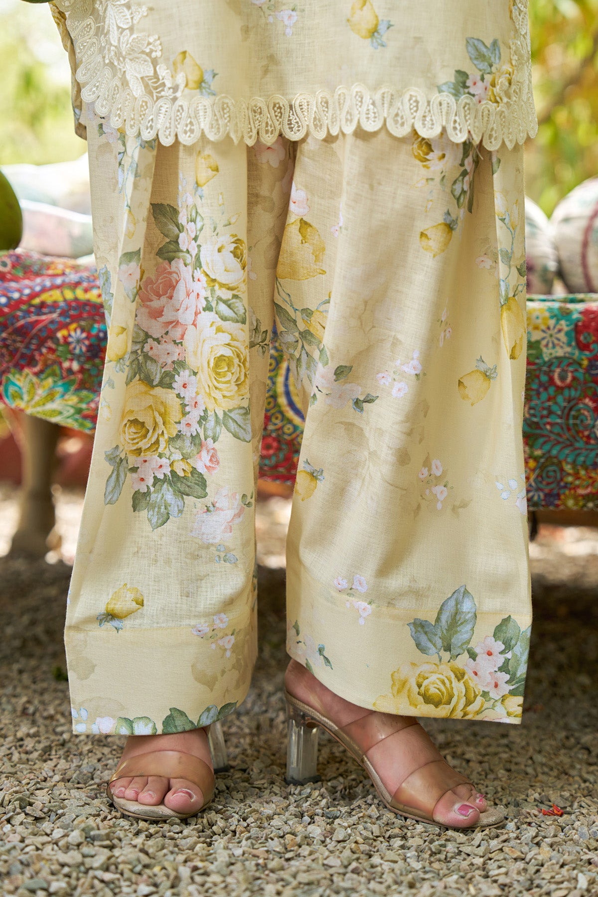 Green linen embroidered Farshi Suit Set With Dupatta