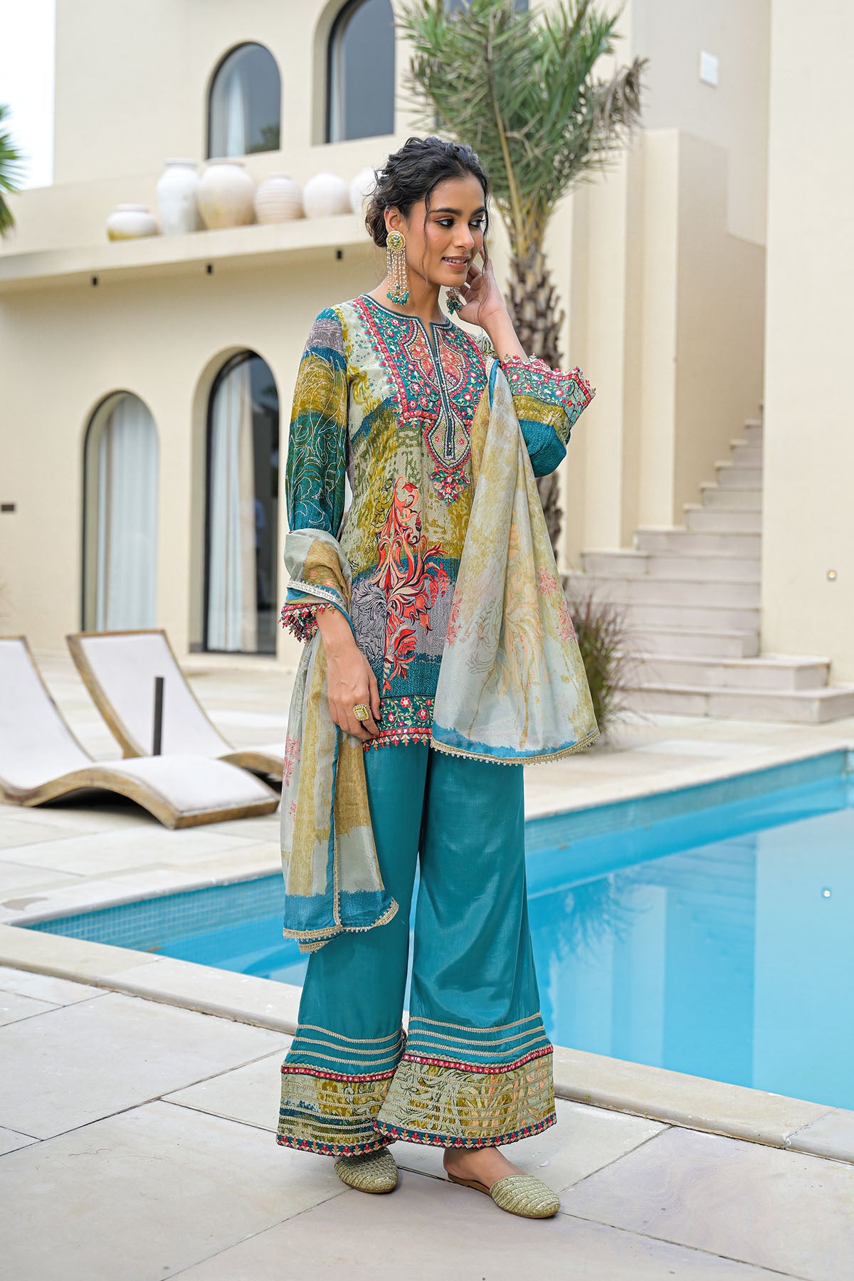 Green Multicolor Viscose Crepe Embroidered Suit