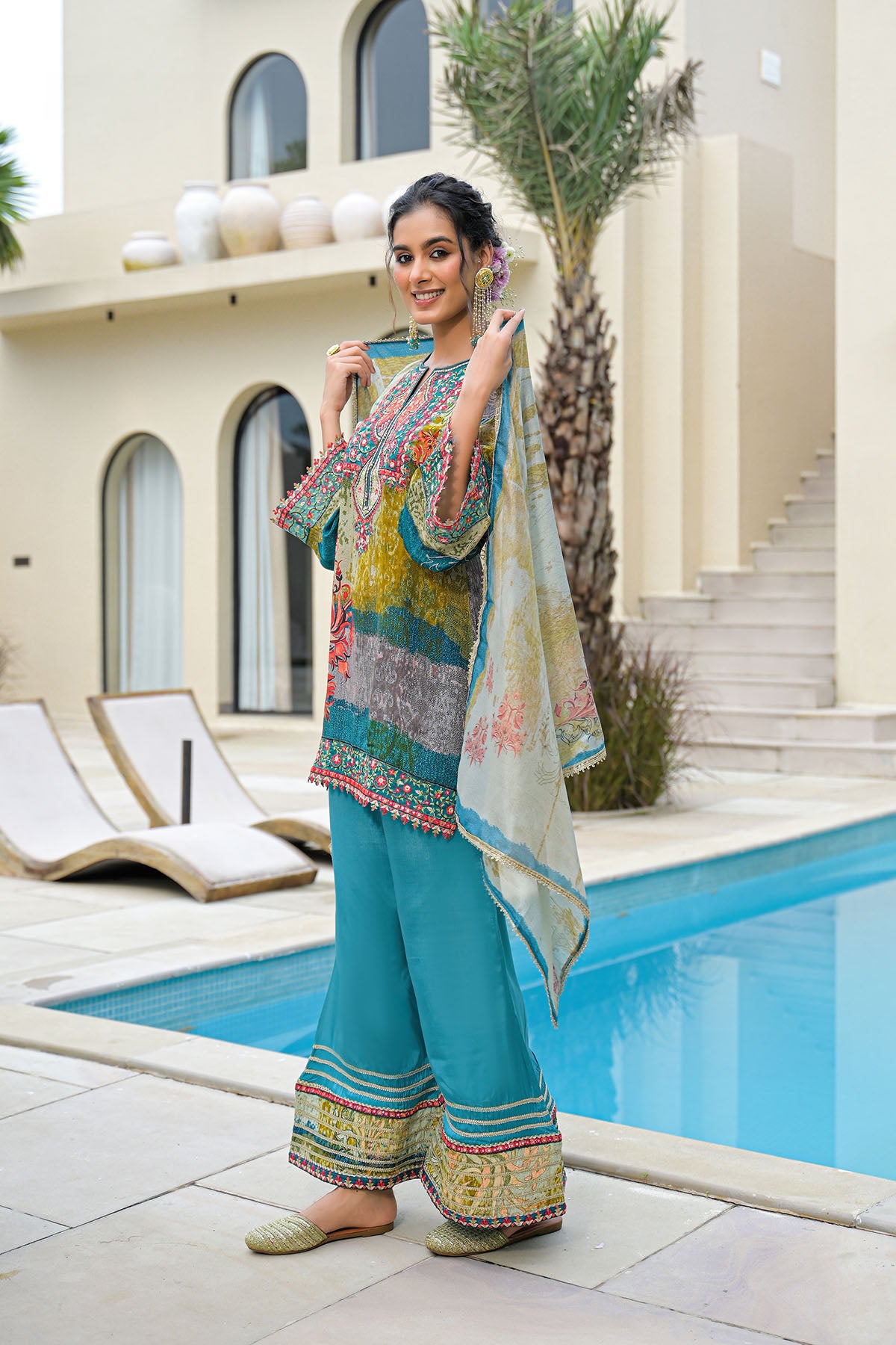 Green Multicolor Viscose Crepe Embroidered Suit
