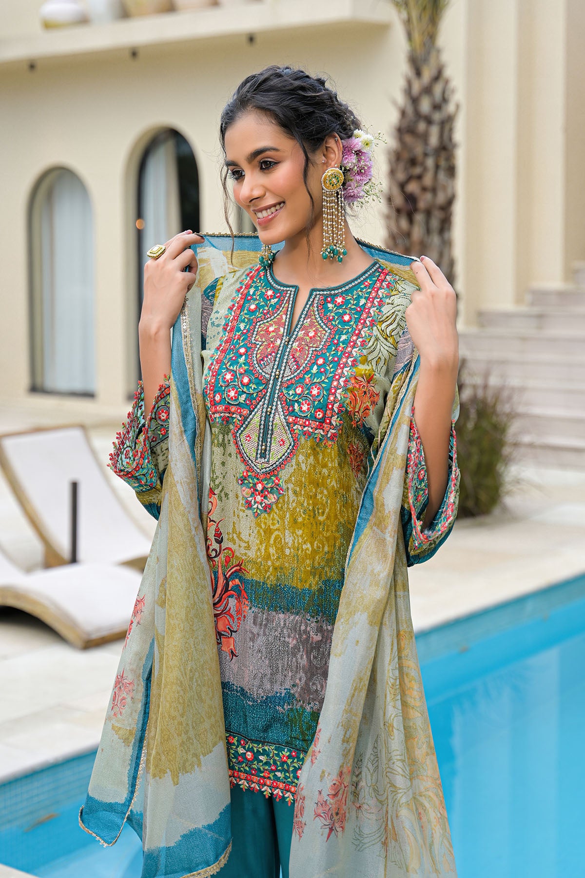 Green Multicolor Viscose Crepe Embroidered Suit