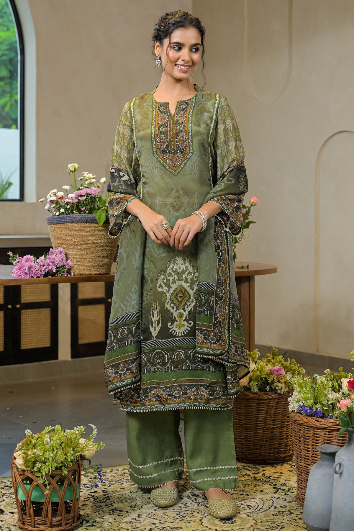 Green Crepe Silk Embroidered Kurta Set With Dupatta