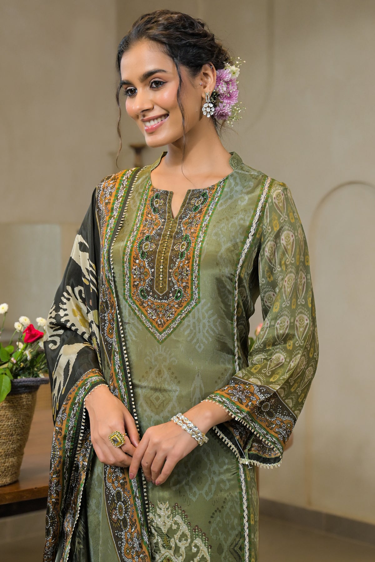Green Crepe Silk Embroidered Kurta Set With Dupatta