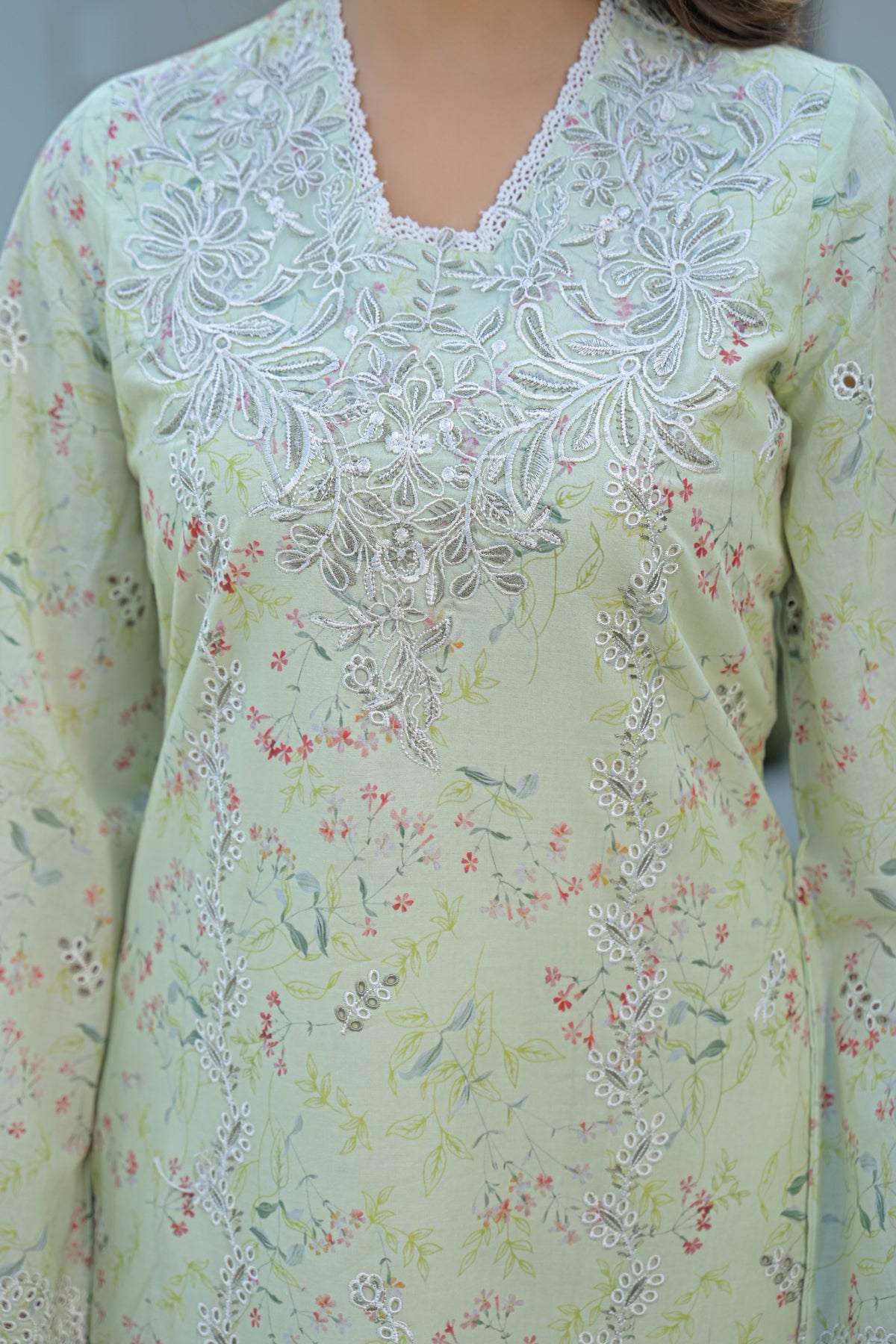 Green Cotton Embroidered Suit Set With Dupatta