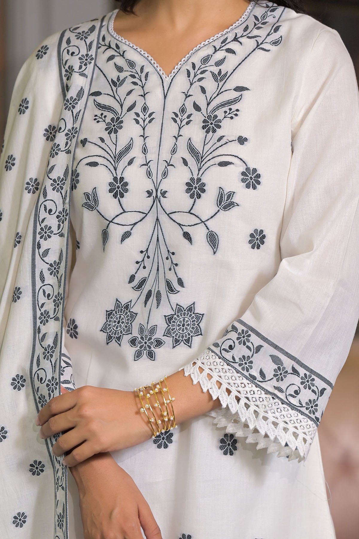 White Cotton Embroidered Straight-Cut Suit
