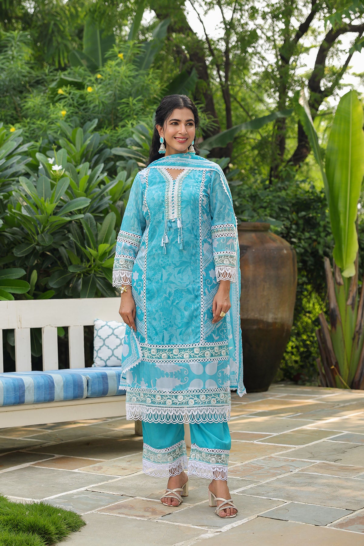 Blue Organza Lacework Straight Suit