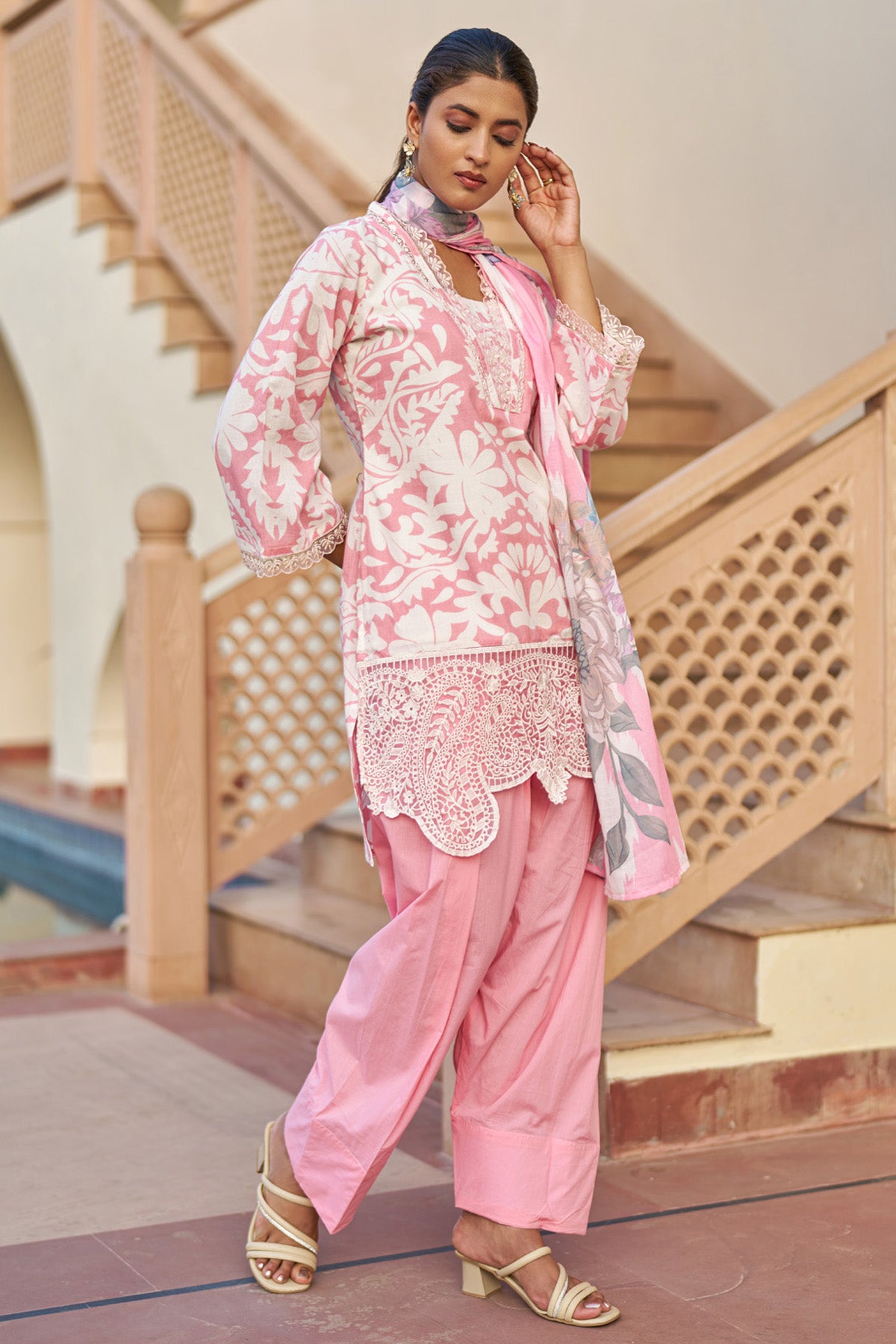 pink cotton embroidered Farshi Suit Set With Dupatta