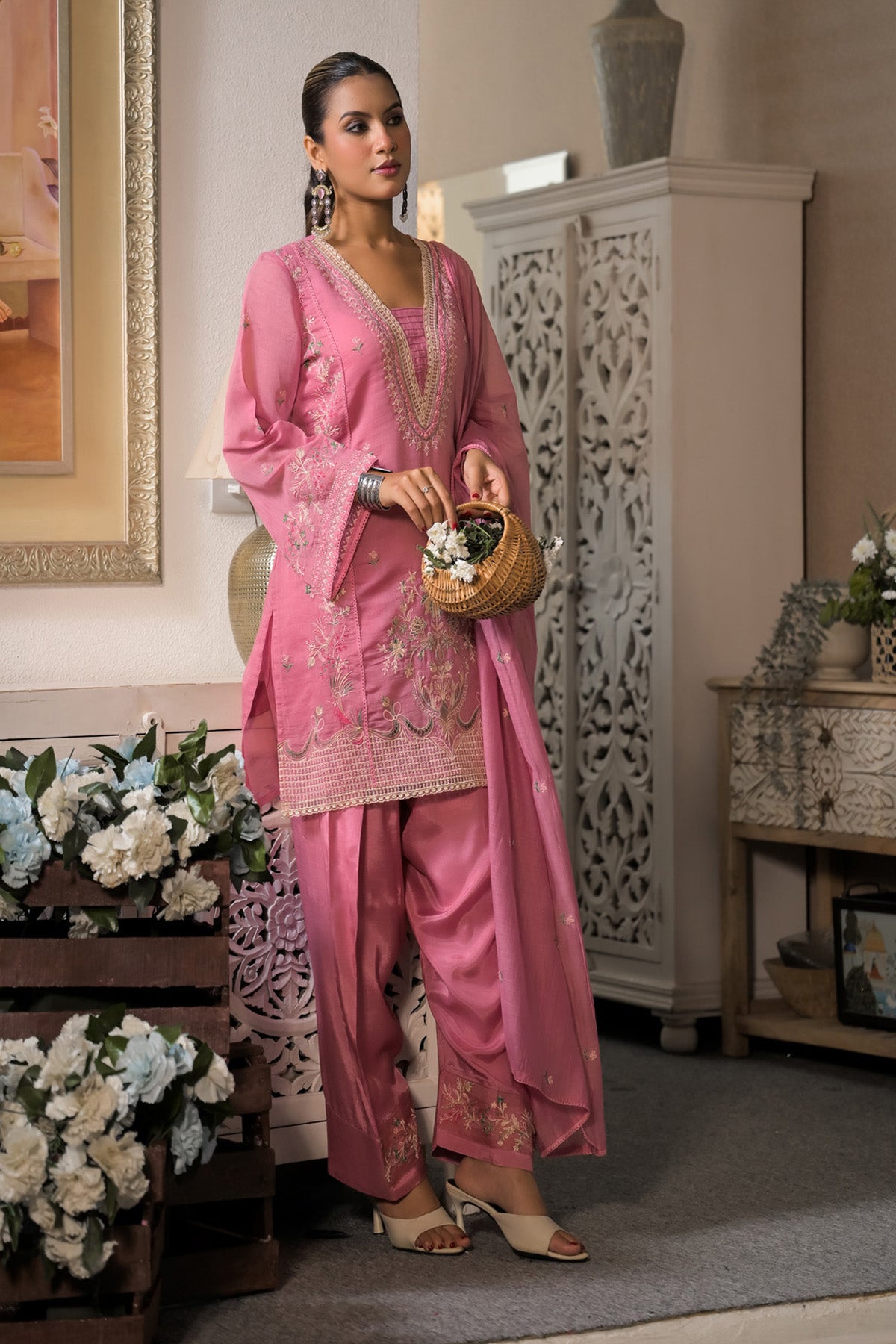 Rose Pink Mul Chanderi Embroidered Farshi Suit Set With Dupatta