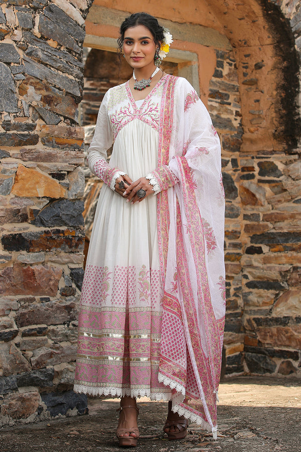 Sadiya Pink Mulmul Nazraana Gown