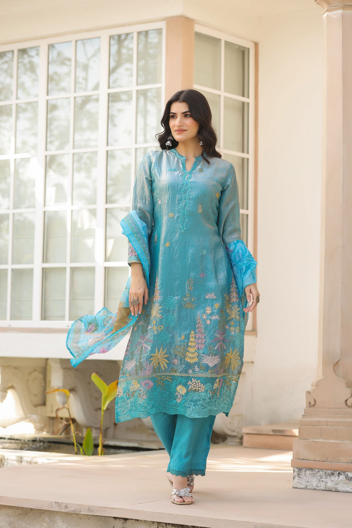 Turquoise Blue Organza Embridered Kurta Set With Dupatta