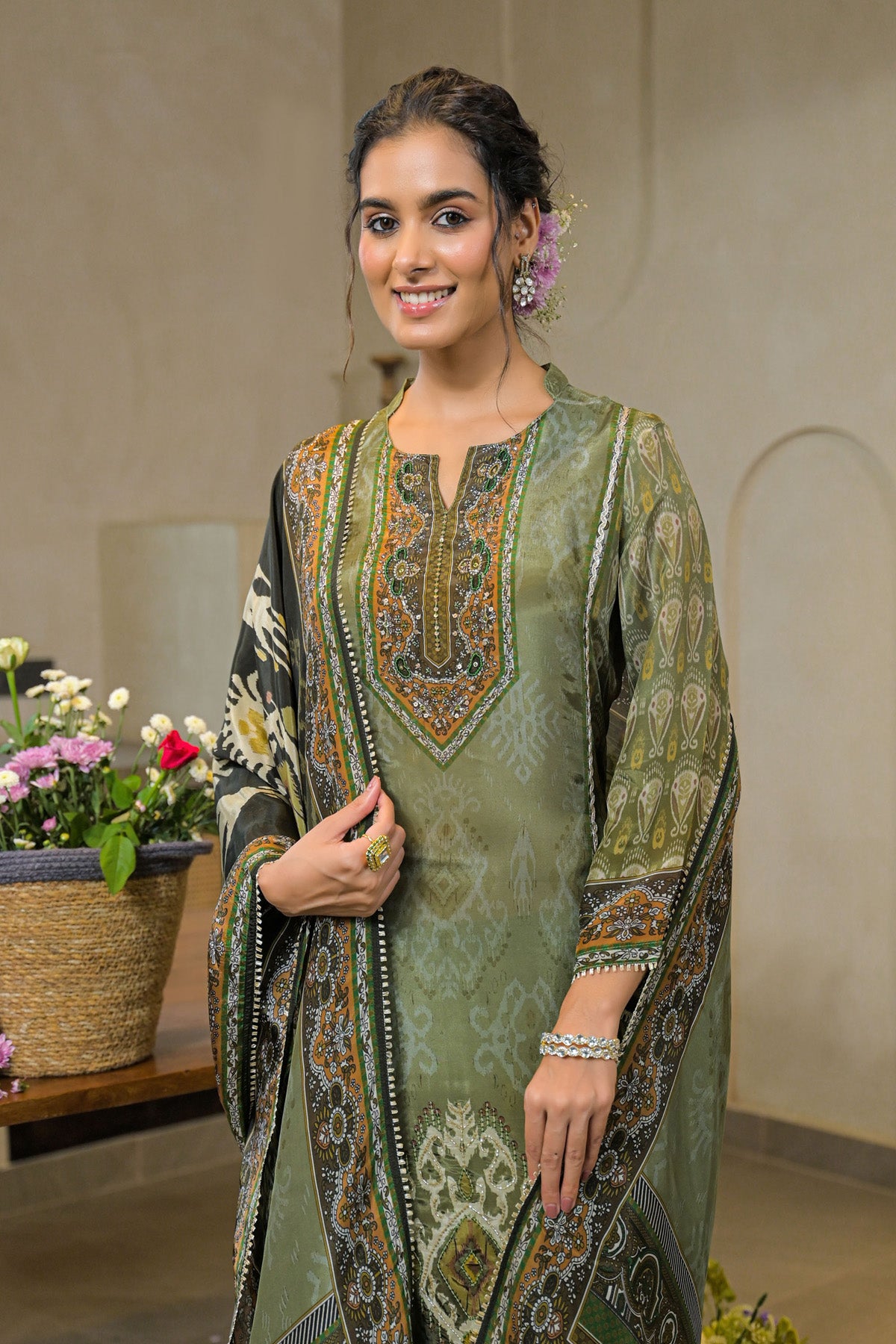 Green Crepe Silk Embroidered Kurta Set With Dupatta