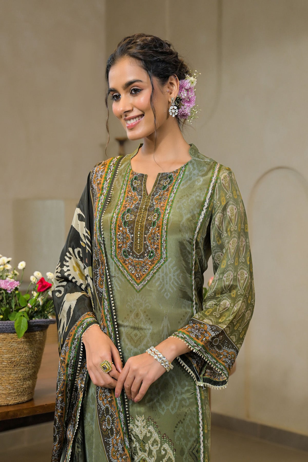 Green Crepe Silk Embroidered Kurta Set With Dupatta