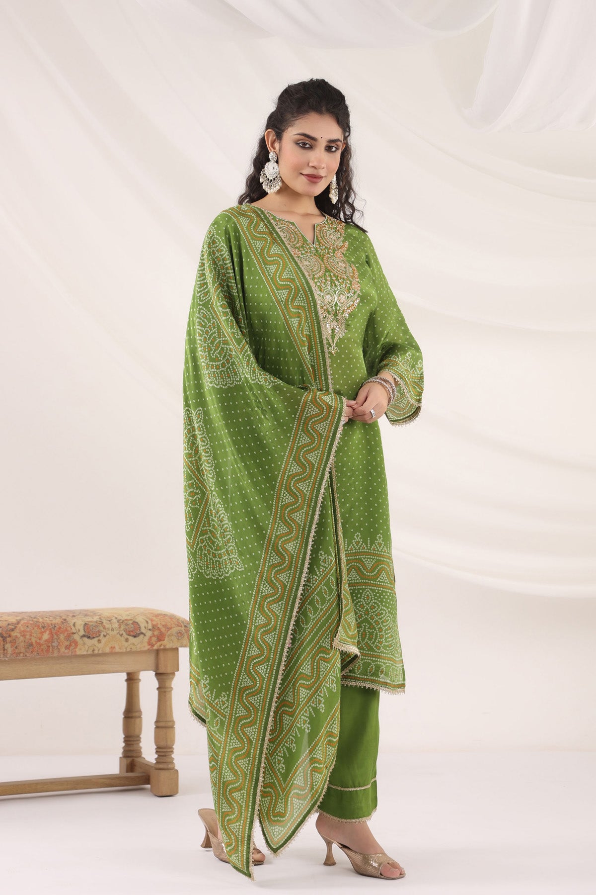 Green Crepe Silk Embroidered Kurta Set With Dupatta