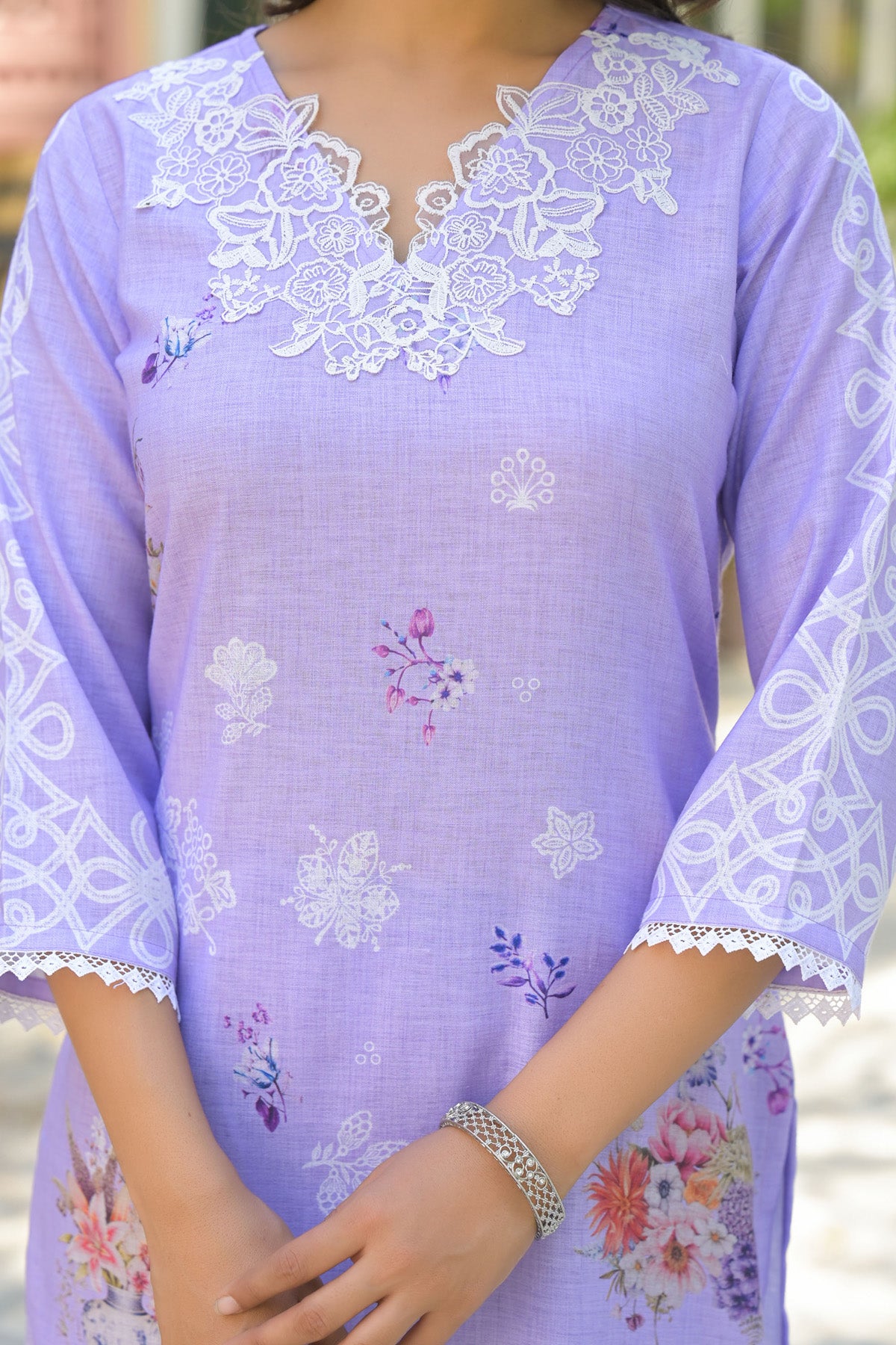 Lavender Embroidered Cotton Kurta Set With Dupatta