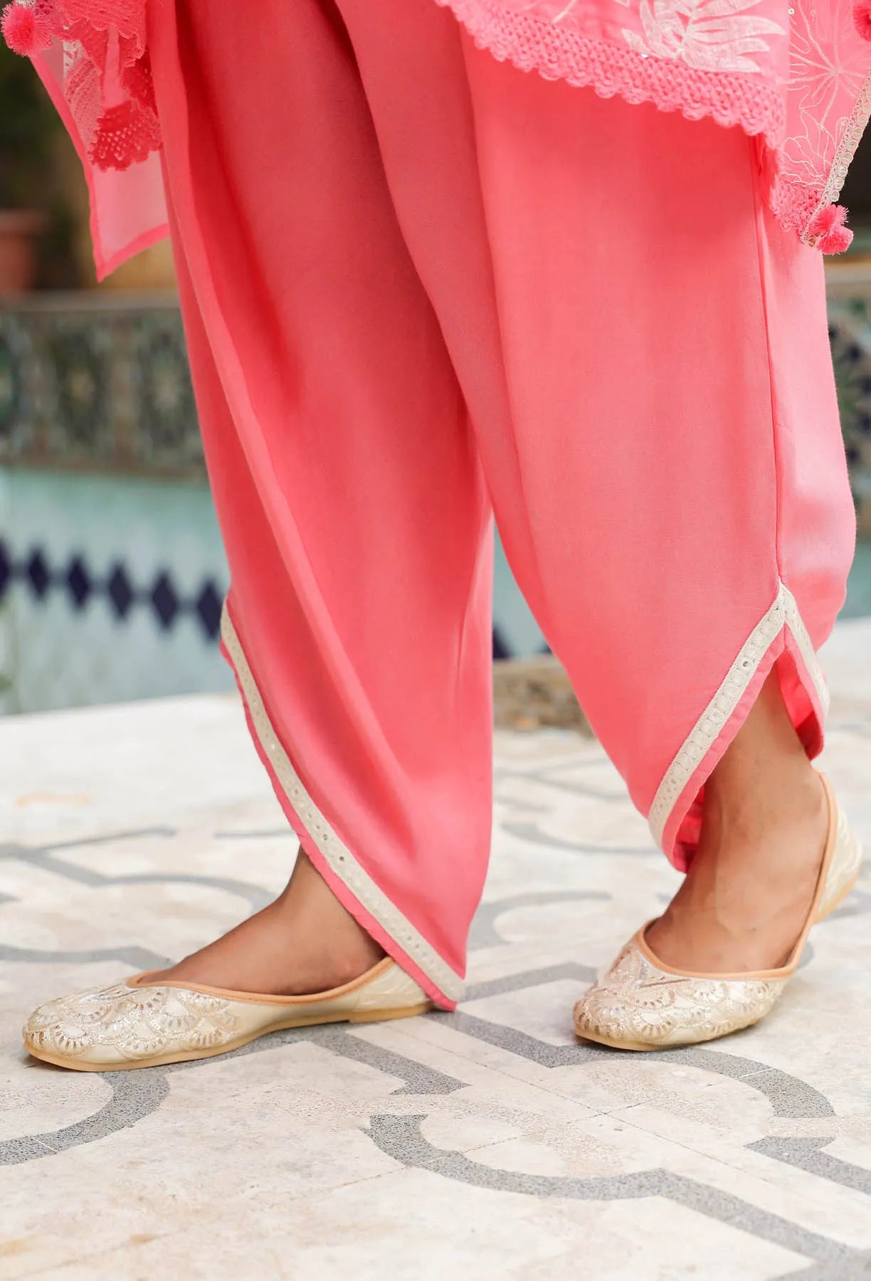 Pink Organza Embroidered Kaftan Set with Potli Bag