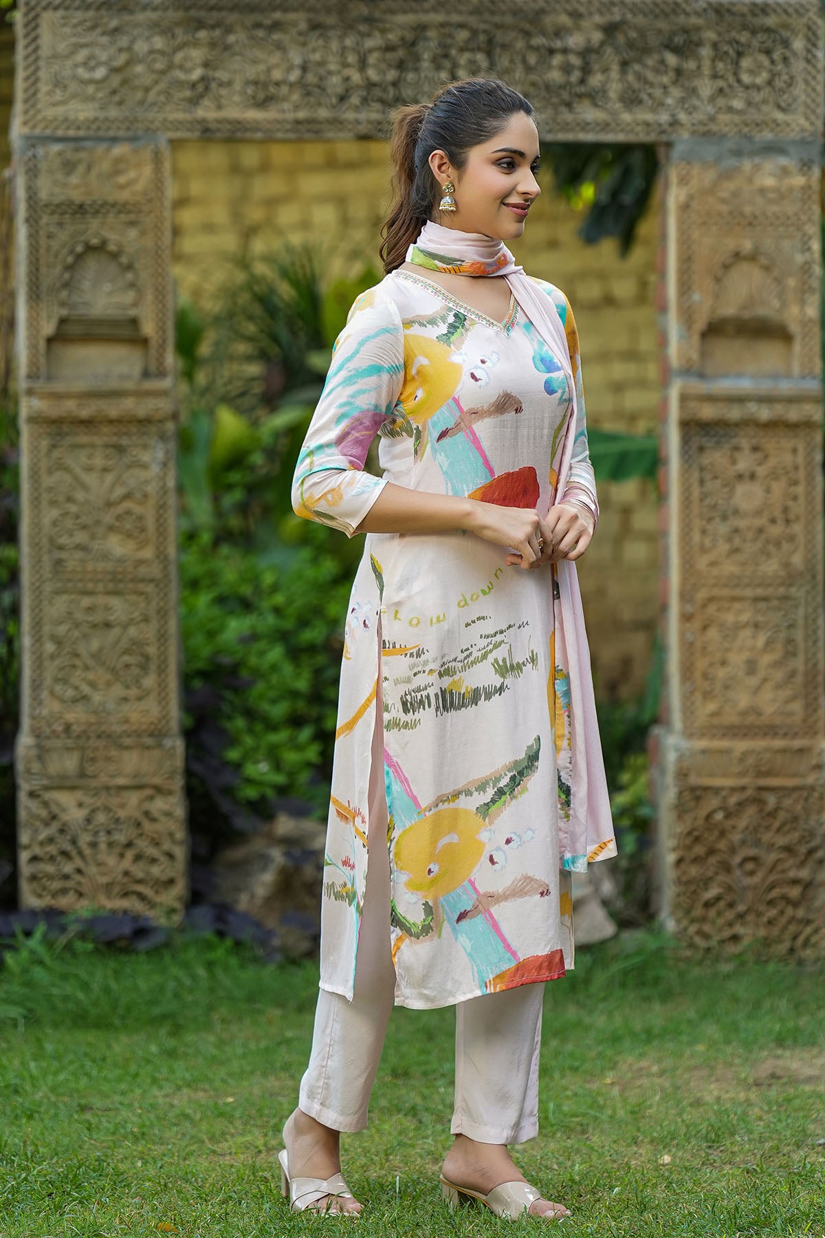 Pink Muslin Printed Straight-Cut Suit Set